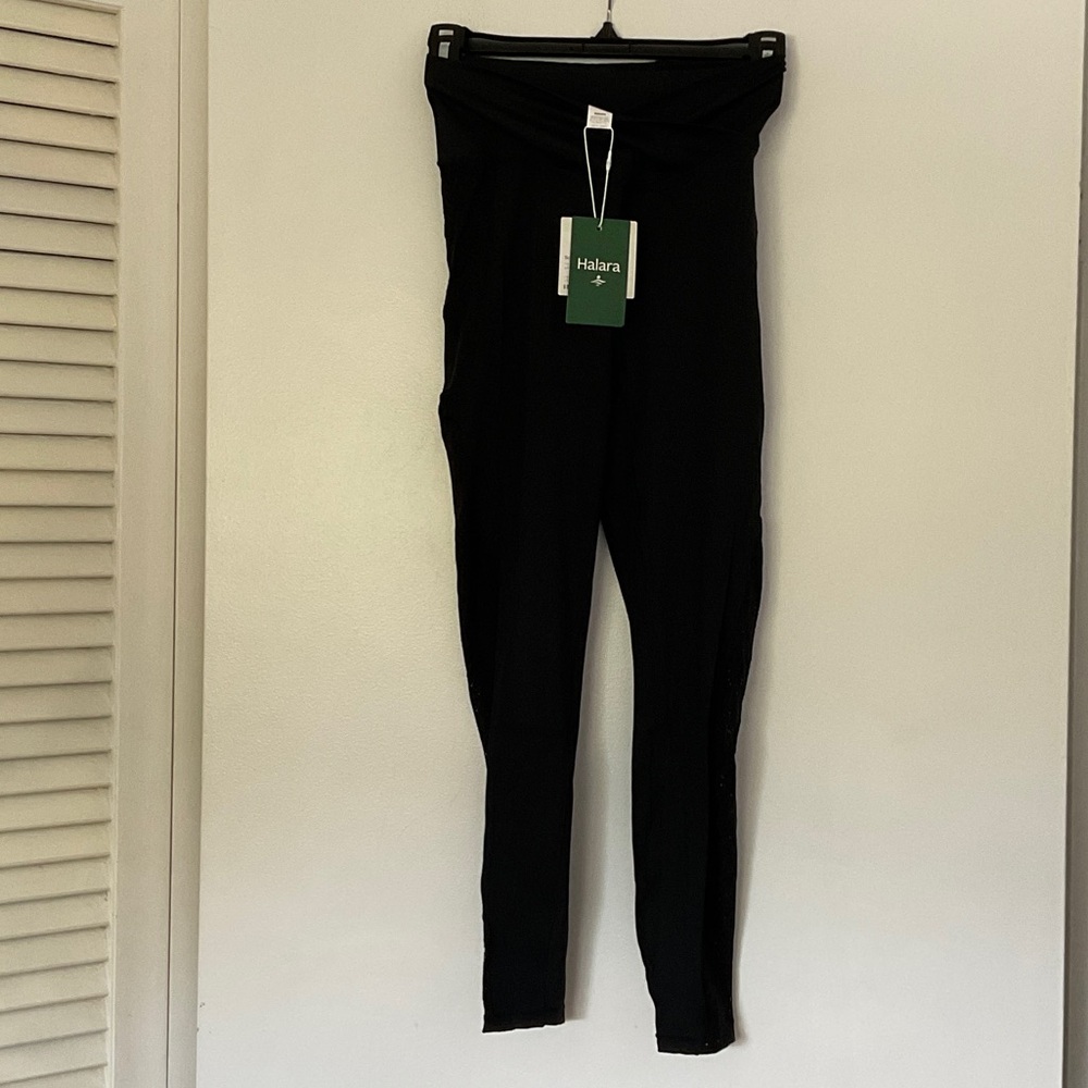 NWT Halara leggings size size medium